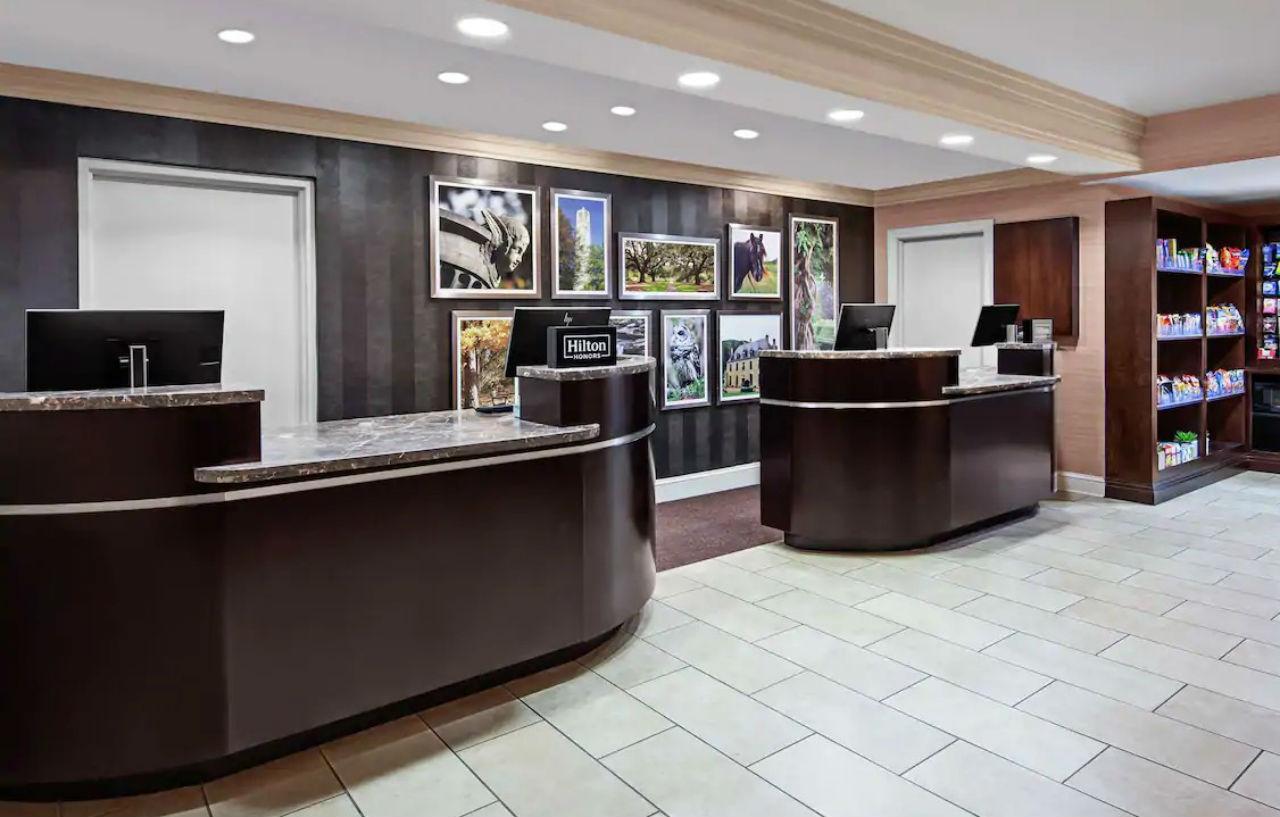 Doubletree By Hilton Raleigh Durham Airport At Research Triangle Park Hotell Eksteriør bilde