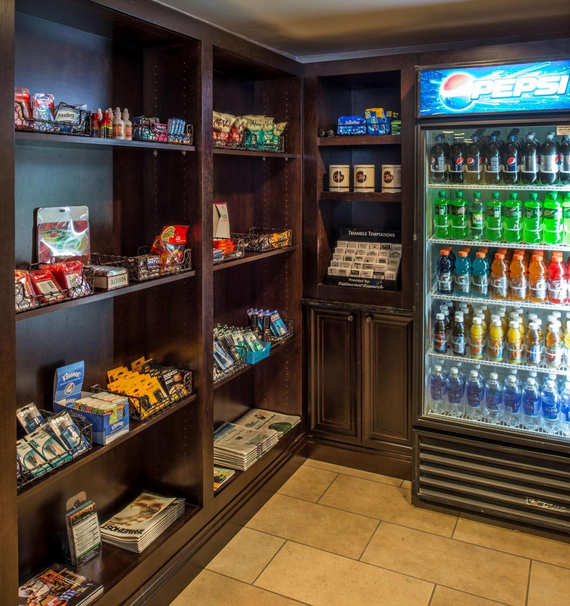 Doubletree By Hilton Raleigh Durham Airport At Research Triangle Park Hotell Eksteriør bilde