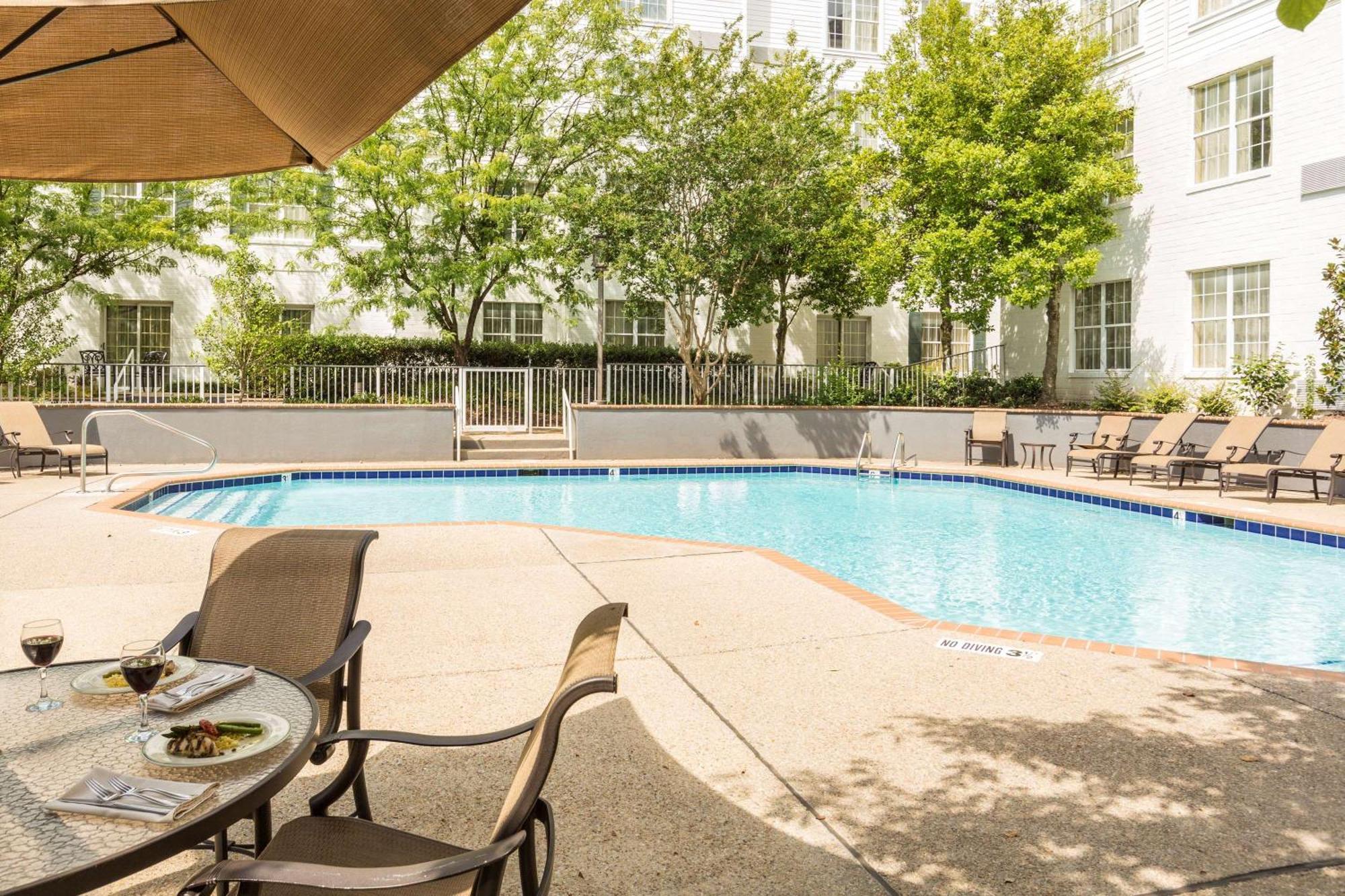 Doubletree By Hilton Raleigh Durham Airport At Research Triangle Park Hotell Eksteriør bilde