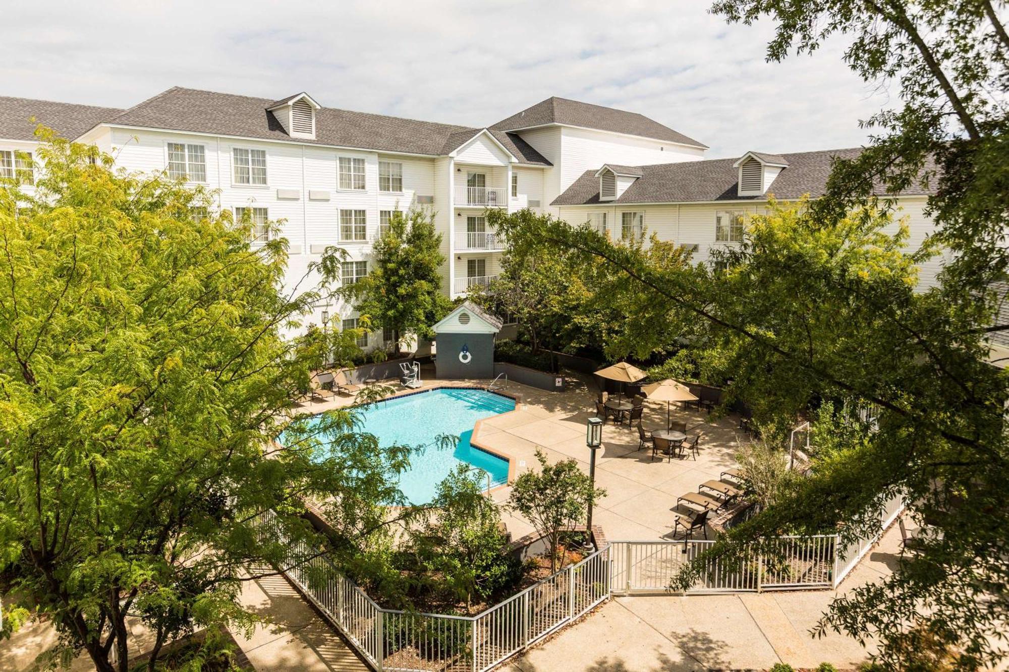 Doubletree By Hilton Raleigh Durham Airport At Research Triangle Park Hotell Eksteriør bilde