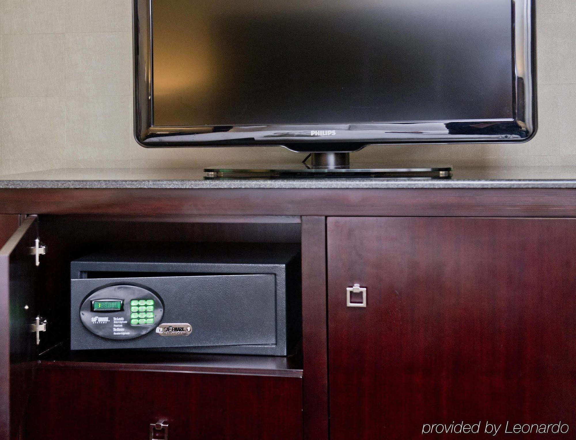 Doubletree By Hilton Raleigh Durham Airport At Research Triangle Park Hotell Eksteriør bilde